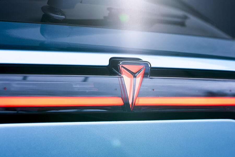 중국 전기차의 거대한 파도, 창안 딥알 S05가 제시하는 미래 모빌리티의 기준