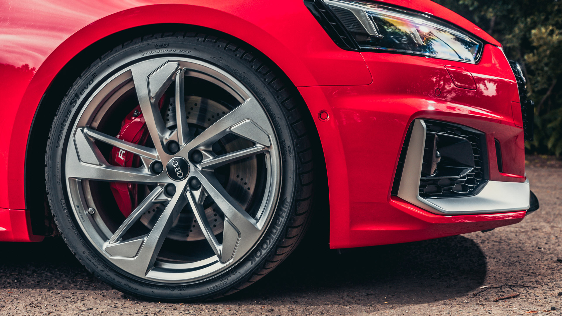 압도적인 퍼포먼스와 우아함의 조화, 2017 아우디 RS5 완벽 분석