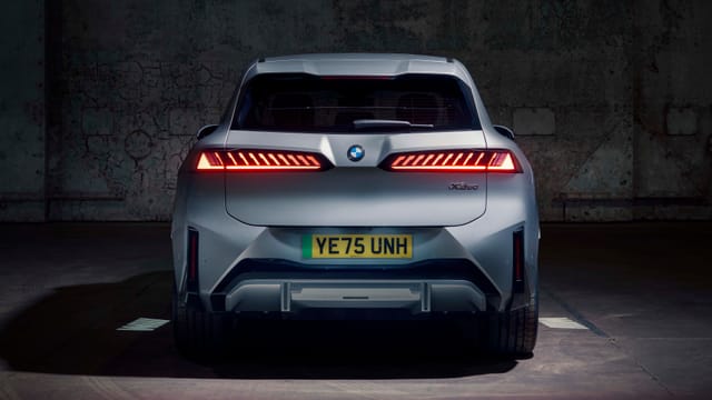 진정한 BMW의 귀환, 탑기어 선정 2026 올해의 차 iX3를 만나보다