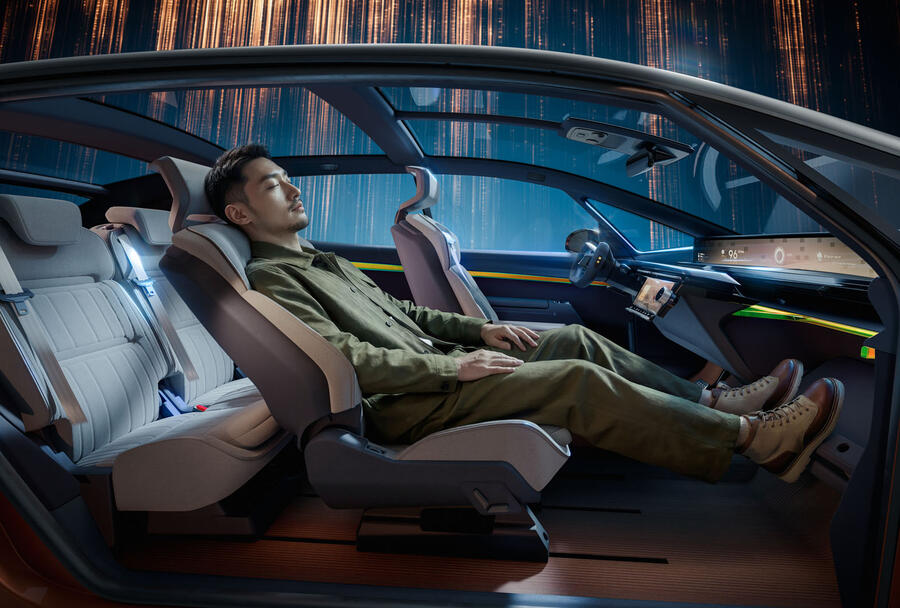 The Future of Family Travel: Inside the Radical Renault R-Space Lab Concept
